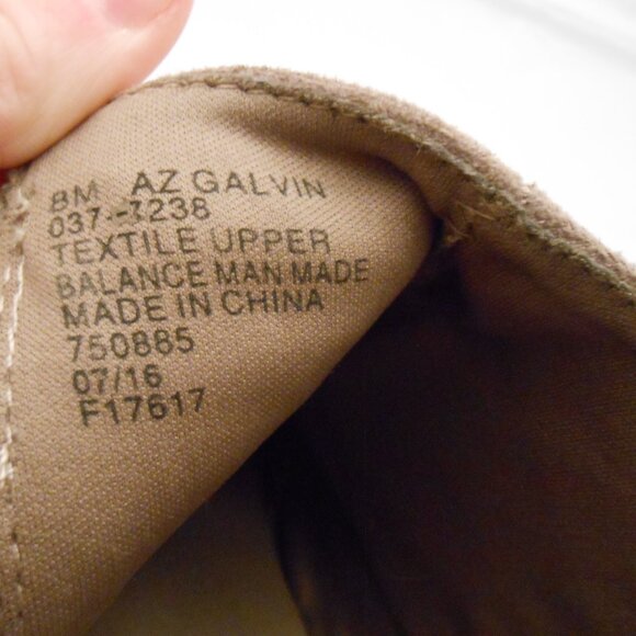 Women's Arizona Jeans Co. Brown Suede Ankle Boots, Size 8, Low Heel, Zip Closure - Picture 8 of 10